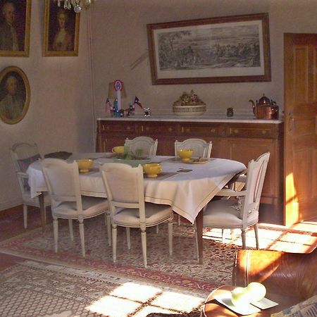 مبيت وإفطار Mardilly Manoir Du Val Harangt المظهر الخارجي الصورة