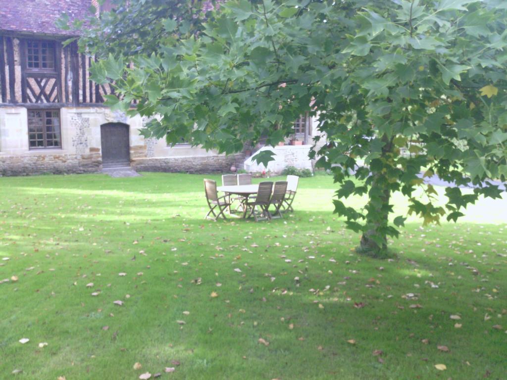 مبيت وإفطار Mardilly Manoir Du Val Harangt الغرفة الصورة